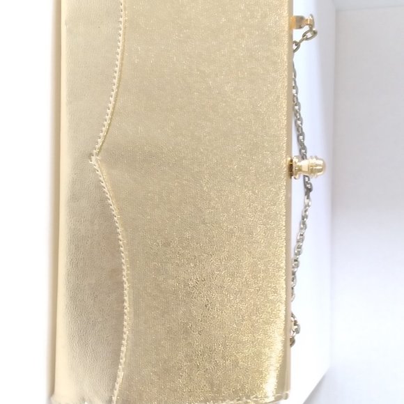 Love this Gold Lame Purse, Handbag, Evening Clutch. Nice intricate detail. - Picture 13 of 13